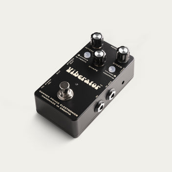 VIBERATOR Stereo Uni-Vibe – Dawner Prince Electronics